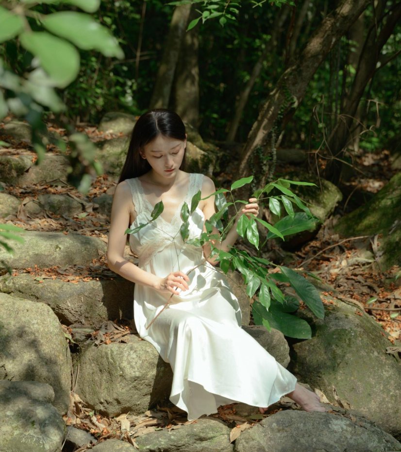 小月 – 《夏天已到悬铃木》[28P]